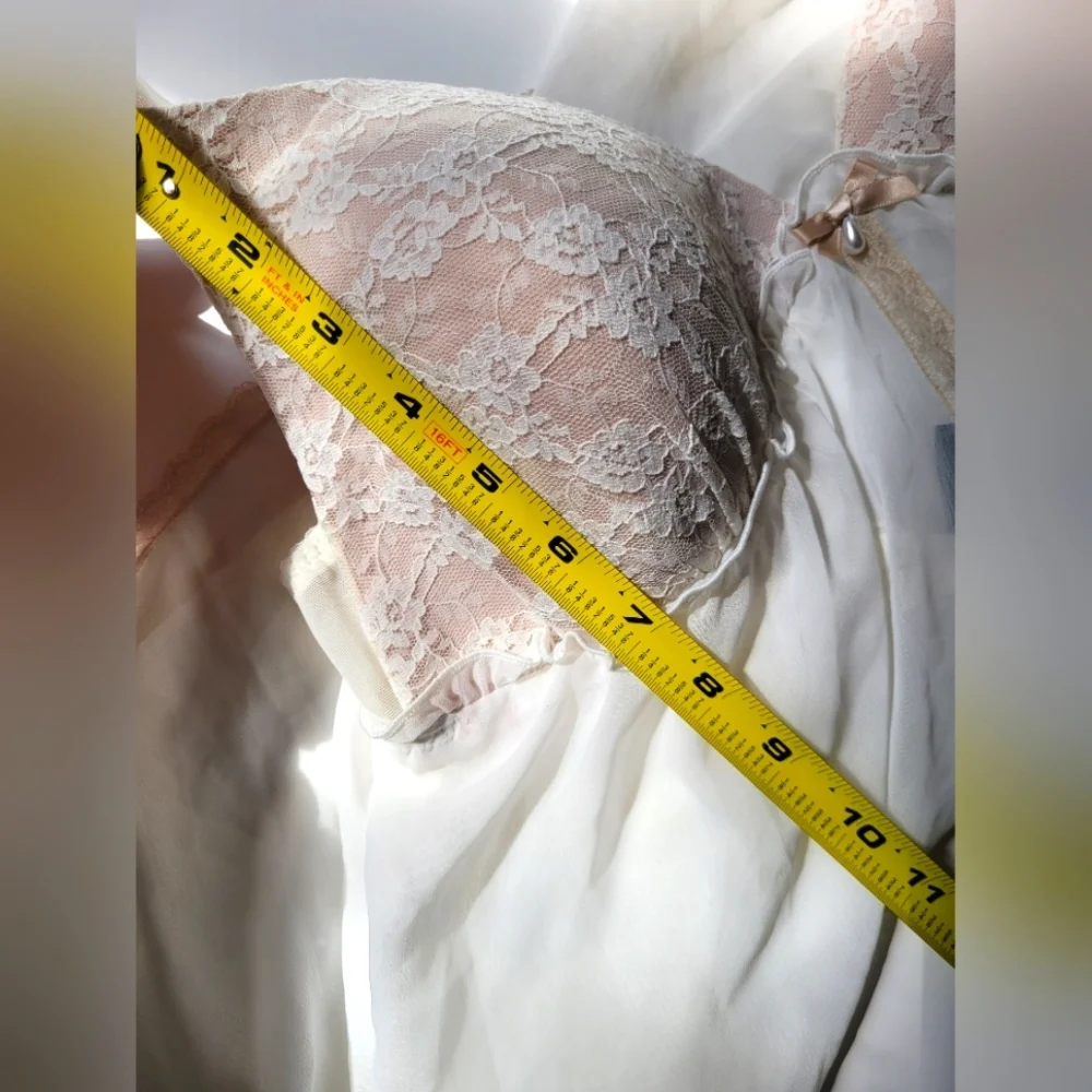 Elegant Cream Lace Chemise